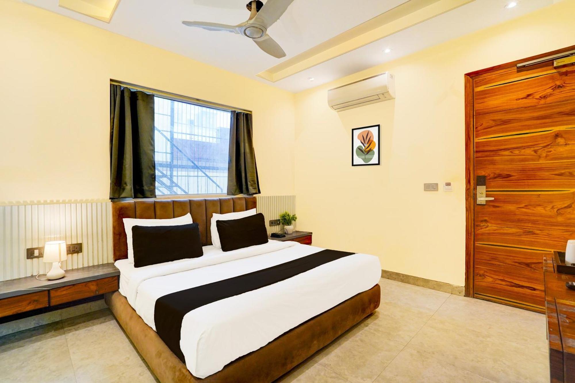 Hotel Krone A Family Near Igi Airport Delhi 4*