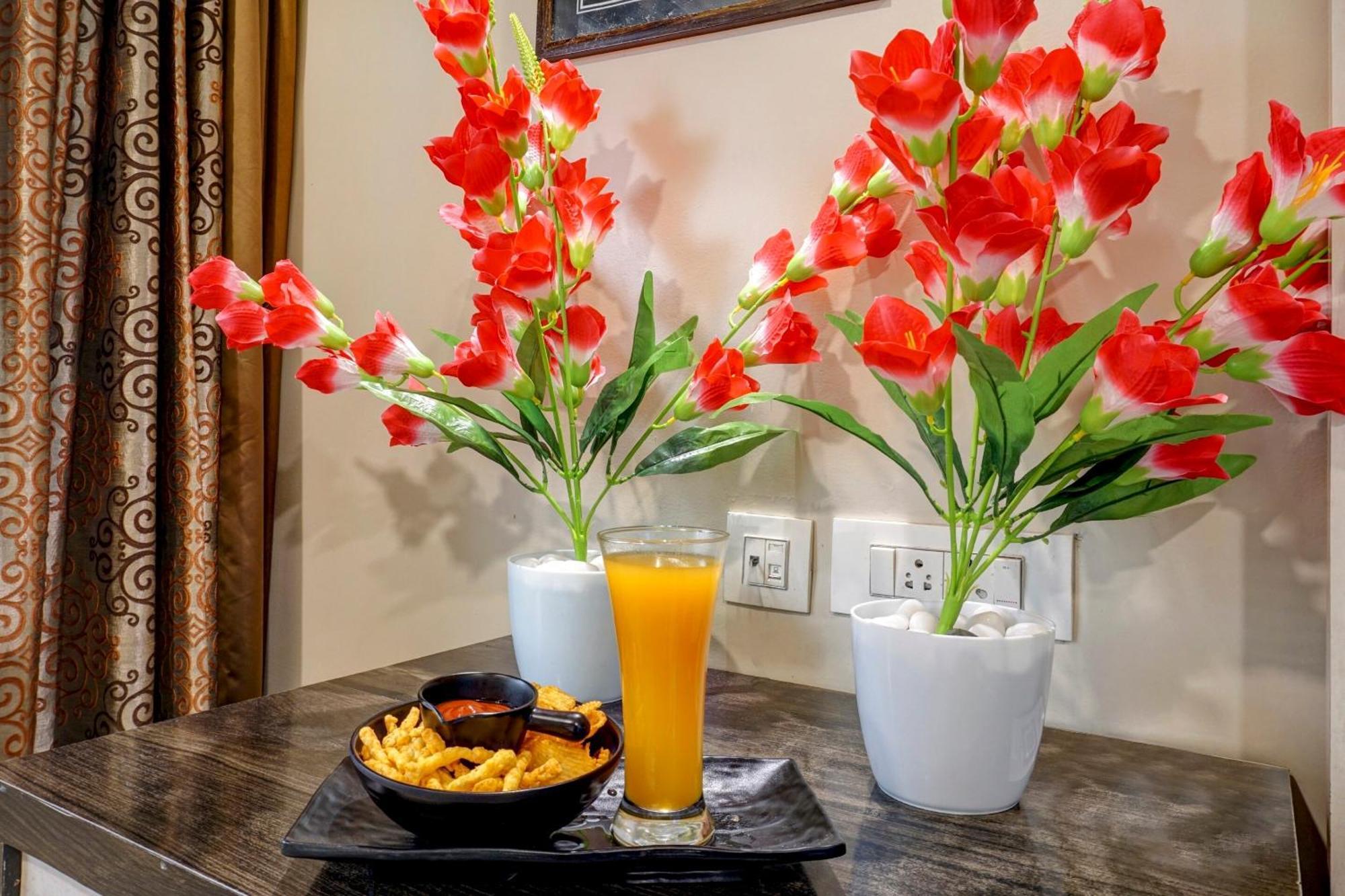 Hotel Krone A Family Near Igi Airport Delhi 4*